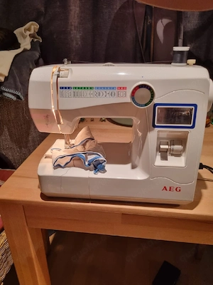 AEG Computernähmaschine NM 227 LCD - Top Zustand!