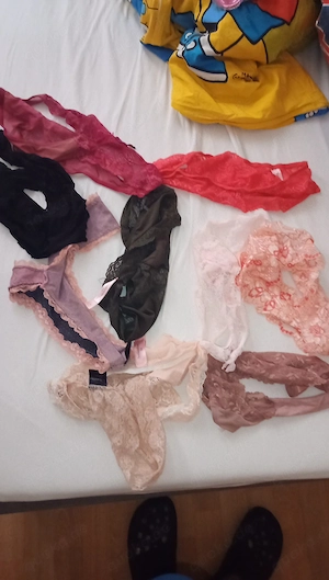 Slips zu verkaufen von meiner Freundin 