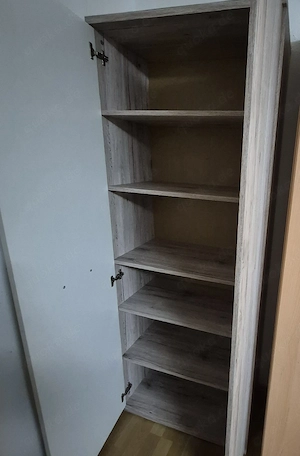 Mehrzweckschrank in Holzoptik 