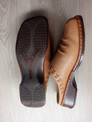 Damenschuhe, flacher Absatz, Gr. 39