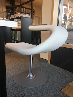 Bla Station - Innovation C - Designstuhl