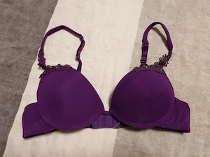 5 Stück lila BHs Größe 75A   verschiedene Modelle & Designs