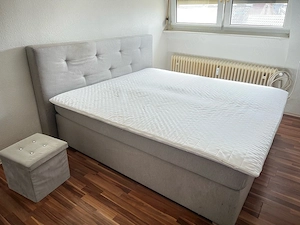 Bett zu verkaufen 