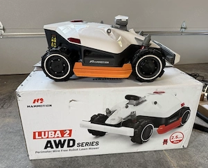 MAMMOTION LUBA 2 AWD 10000HX Mähroboter für ca. 10.000 m  (2,5 Acres) mit RTK und High-Cut-Funktion