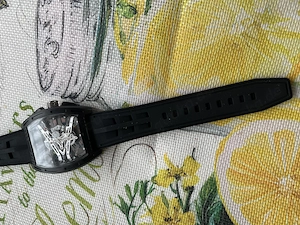 Armbanduhr Herren ,- zu verkaufen.