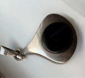 835 Silber Anhänger Tropfen schwarzer Onyx rund Zargenfassung gestempelt