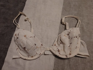 C&A BH 75A   weiß creme mit brauner Blumenstickerei