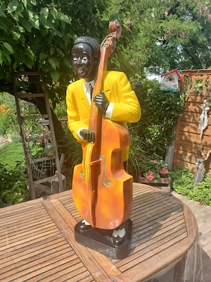 DEKO -Figur, Bassspieler 