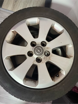 Opel Alufelge mit Reifen 225 50R17