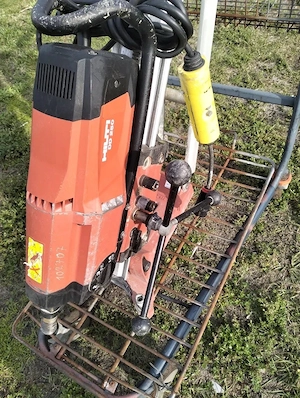 Hilti Diamantbohrmaschine 