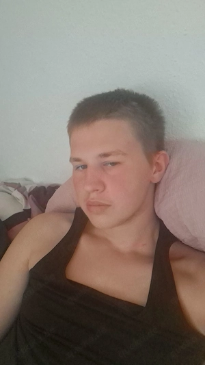 Er sucht sexy Mädel für schöne Zweisamkeit 
