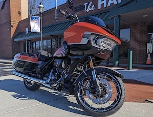 Harley-Davidson FLTRXSE 2024   Top Zustand   20.000 km   6.200  
