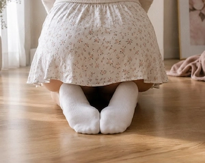 getragene Socken und Unterwäsche