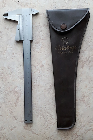 Kaliber Messschieber Schieblehre Messinstrument analog NEUWERTIG mit Tasche