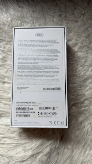 Original Apple iPhone 6s 32 GB Silver Verpackung + Einsätze   EarPods Bild 3