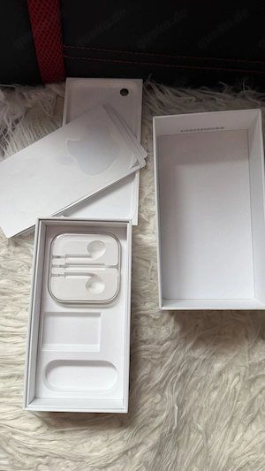 Original Apple iPhone 6s 32 GB Silver Verpackung + Einsätze   EarPods Bild 2