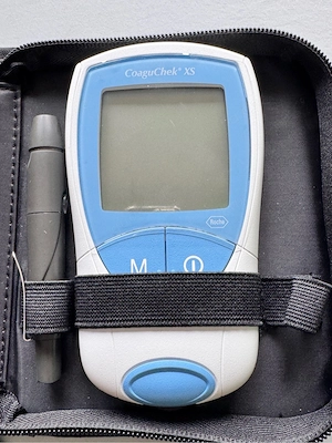 Roche CoaguChek XS System   NEU & vollständig
