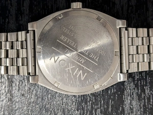 Zwei Armbanduhren 