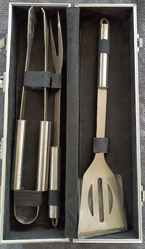 Grillkoffer Grillbesteck 