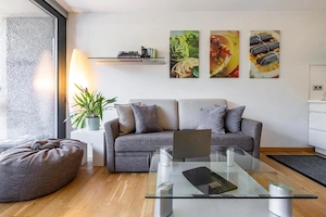 Eine komplett möblierte und komfortable Wohnung in Hamburg