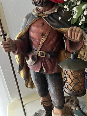 Schnitzfigur Wächter ,- zu verkaufen (mit Beleuchtung)
