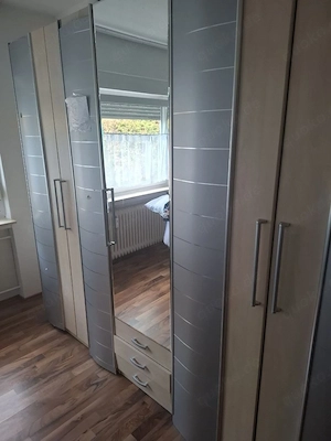 Schlafzimmer Schrank