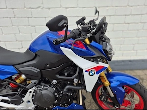 Bmw  f 900 r 