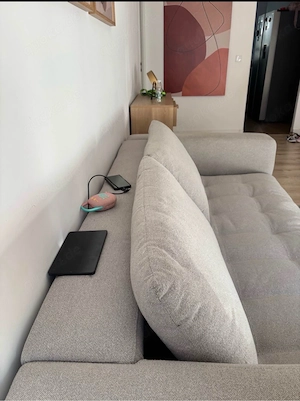 Bequemes graues Sofa