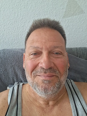 Suche eine  liebe treue Frau. 