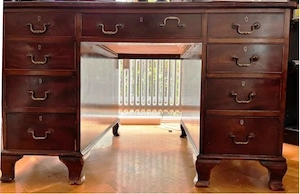 Mahagoni-Partner-Schreibtisch um 1910 mit rotem Leder Bild 2
