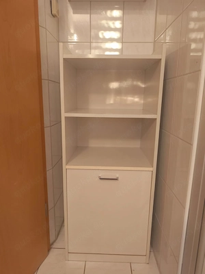 schmaler Badezimmerschrank, weiß, platzsparend, kleine Räume