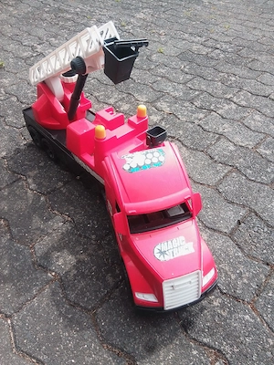 Das ist das Wader Magic Truck Action Feuerwehrauto 