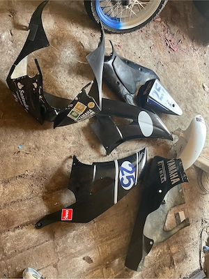 Rennverkleidung R6
