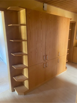 Massivholz Schrank   Wohnzimmerschrank mit viel Stauraum   Buche