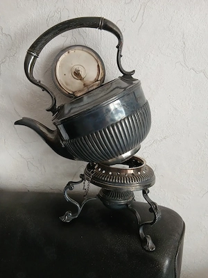 Schwenk Teekanne um 1900 England