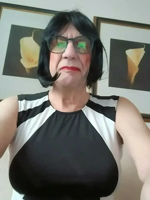 Reife Zofe sucht dominanten Herrn