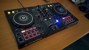 Pioneer DDJ-400 DJ Controller mit Tasche