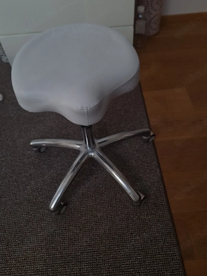 Kosmetikstuhl