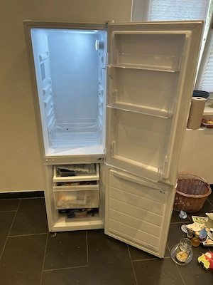Kühl- Gefrierschrank LAGAN I Weiß   Top Zustand I noch Garantie