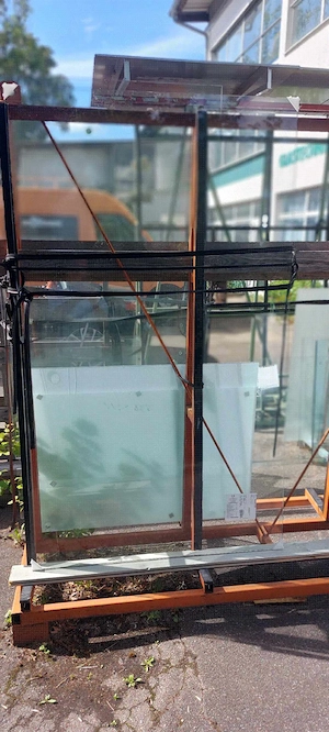 Neue Duschglasscheibe aus ESG Glas, 117 x 200 cm