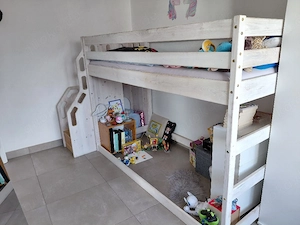 Schönes Holz Hochbett - optional mit oder ohne Burgfront