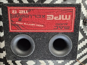 Subwoofer mit Endstufe 