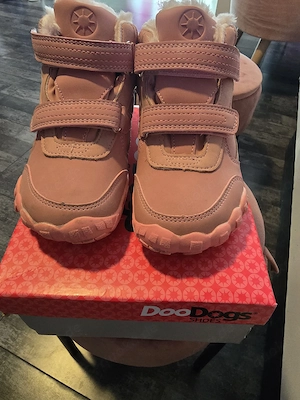 DooDogs rosa Kinder-Winterstiefel Gr.29 mit flauschigem Futter und zwei praktischen Klettverschlüsse