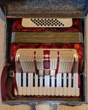 Hohner Student 40 Akkordeon   mit Originalkoffer