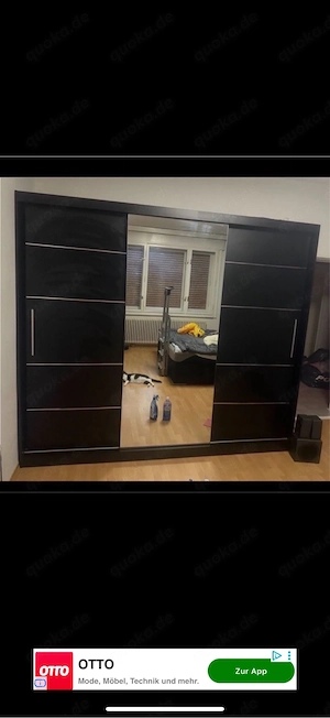 Schwebetürenschrank abzugeben 