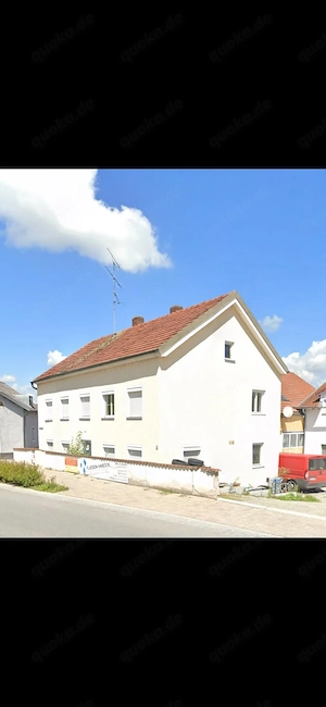 Ich verkaufe ein Haus.