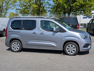 Opel combo life schiebetüren und panorama dach