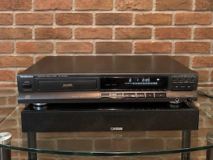 Technics SL-PG460A CD Player.