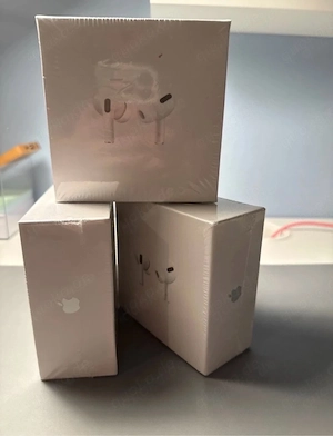 Apple AirPods Pro (1. Gen) mit Wireless Charging Case Neu & OVP (3x vorhanden)