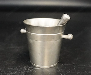 Apothekermörserminiatur mit Stößel aus Zinn, 6 x 6 cm